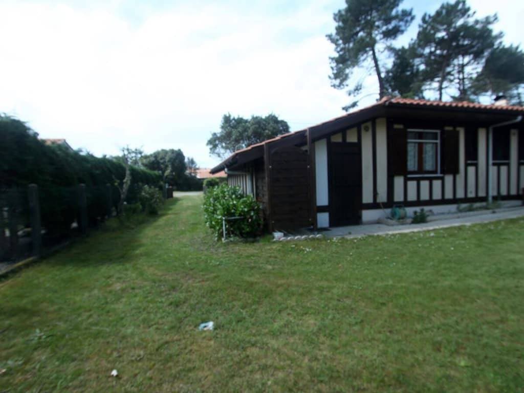 Foto 4 von 20: Ferienhaus in Bias mit Schwimmbecken