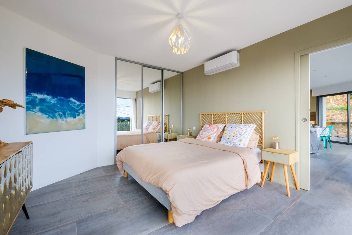 Foto 13 von 45: Villa 'Kaloha' mit Panoramablick auf die Bucht von Cannes und privatem Pool