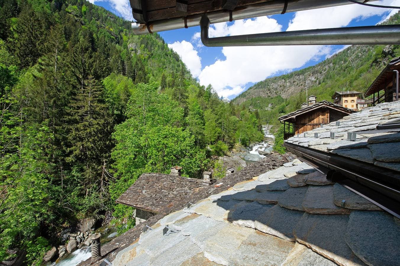 Foto 10 von 25: Ferienhaus 'Casa Savin 35' mit Bergblick, privatem Garten und Balkon