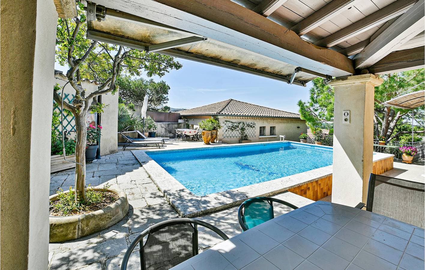Foto 7 von 25: Châteaurenard Wohnung: Parkplatz, AC, Pool, WiFi