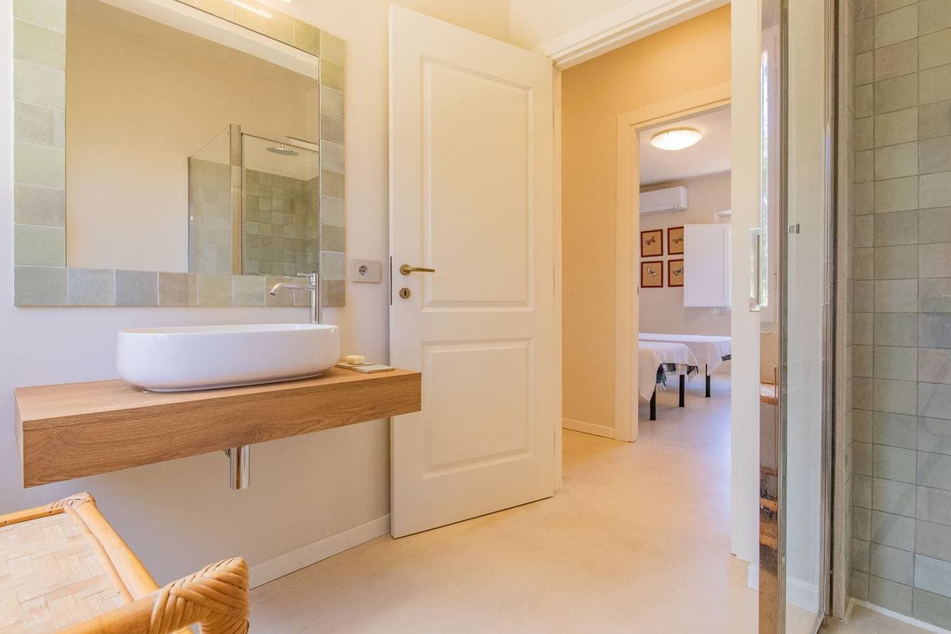 Foto 8 von 45: Ferienhaus für 8 Personen mit Terrasse