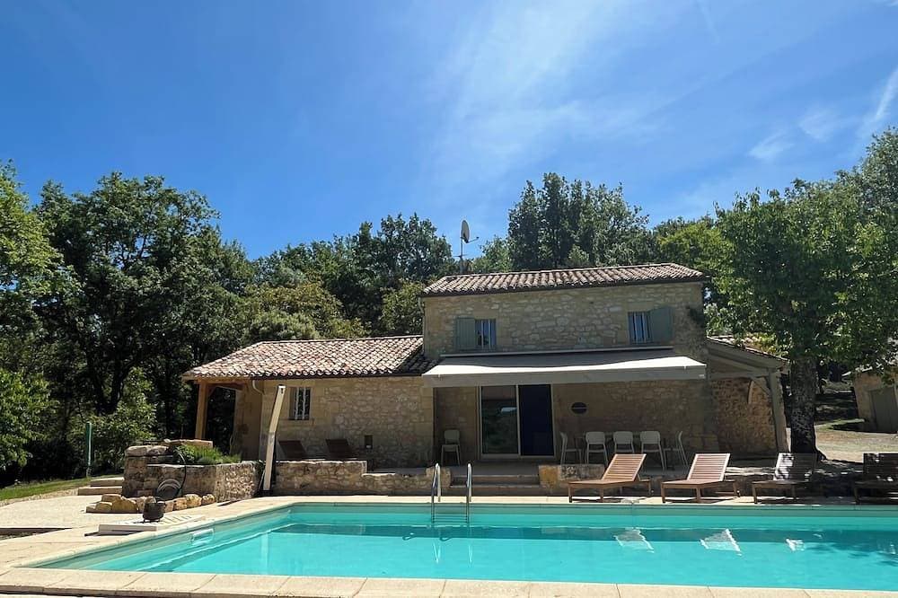 Charming house with private pool. ideal for groups in Dordogne-Périgord 1