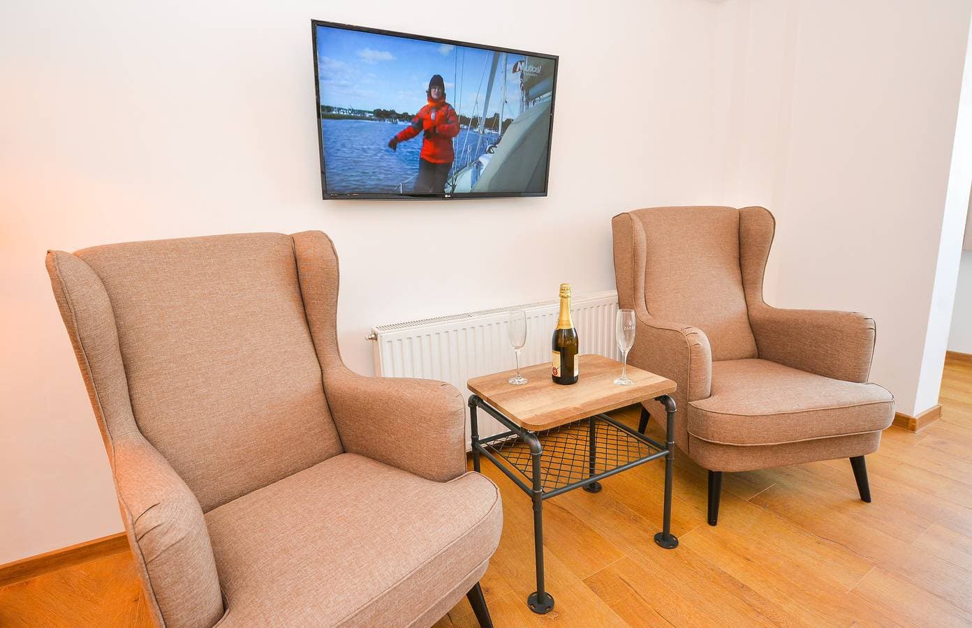 Foto 4 von 18: Elegance Studio – Cismigiu-Gärten – Flachbildfernseher – kostenloses WLAN – Pano