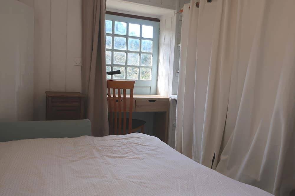 Foto 4 von 18: \"New Villa les Pieds dans l'eau. Beautiful sea view