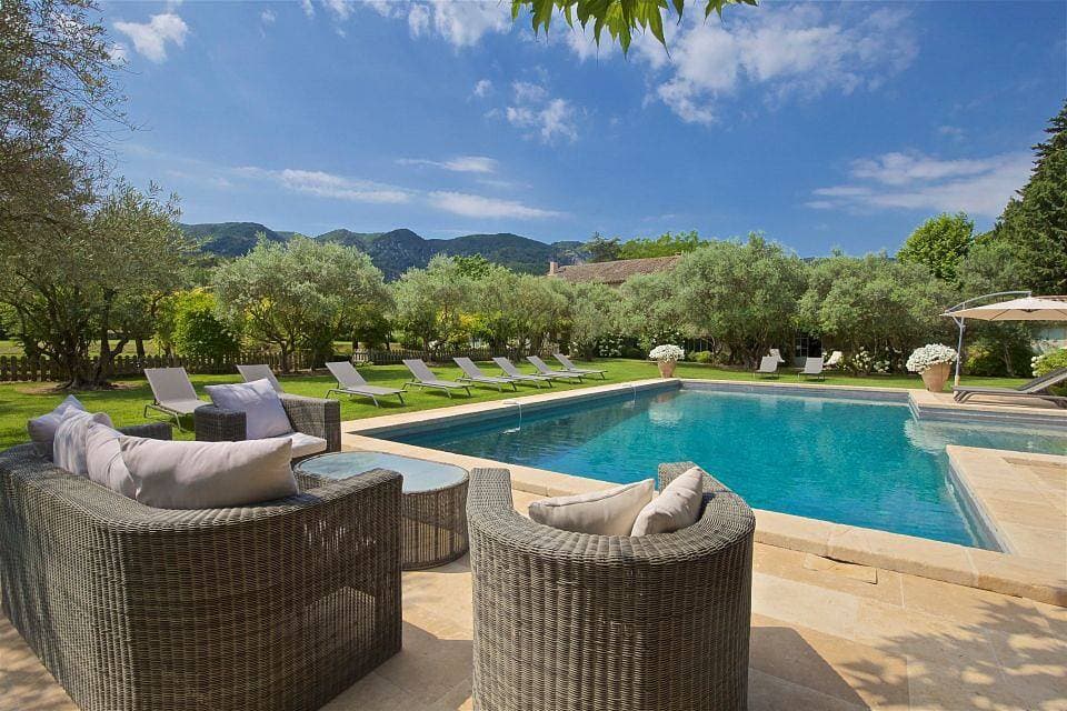 Villa 1