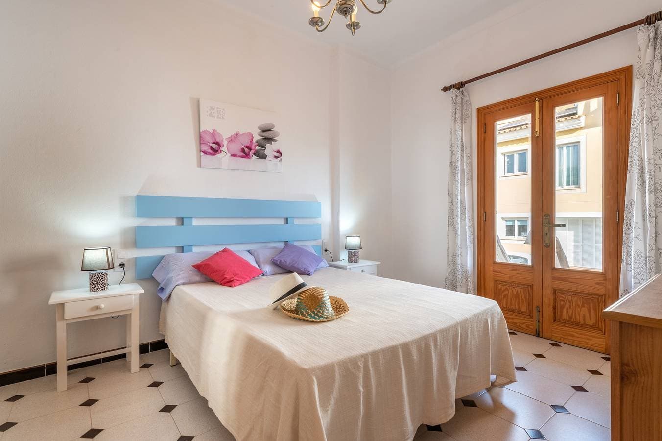 Foto 10 von 31: Zentrale Ferienwohnung nur wenige Meter vom Strand entfernt, mit Terrasse