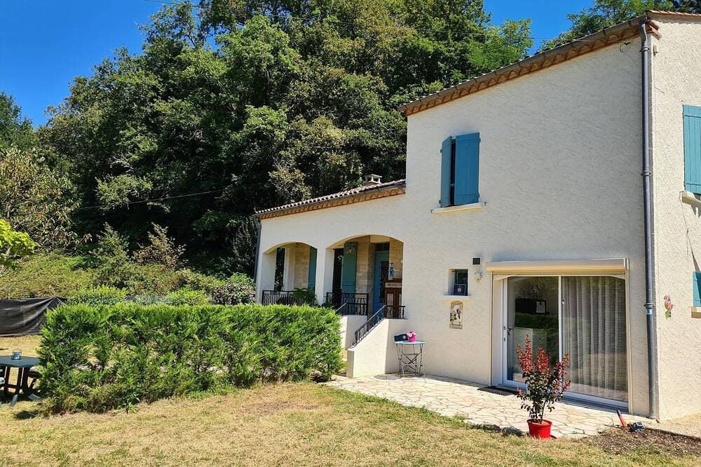 Bed & Breakfast / Chambre d'hôtes 'La Perle de Frayssinet-Le-Gélat', France 1
