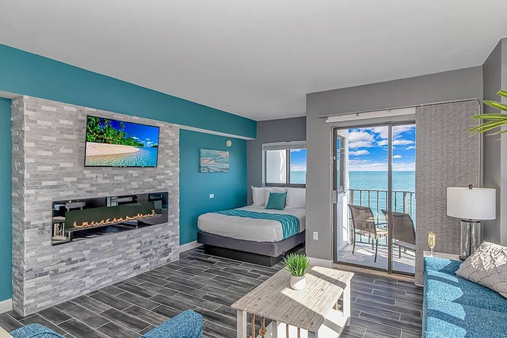 Foto 8 von 45: Angle Oceanfront Studio ~ Palace 603