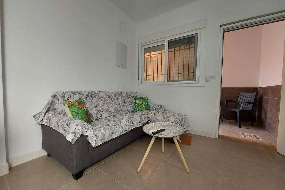 Foto 5 von 30: House in Paseo Marítimo El Palo. Large and sunny terrace. Pets are welcome.