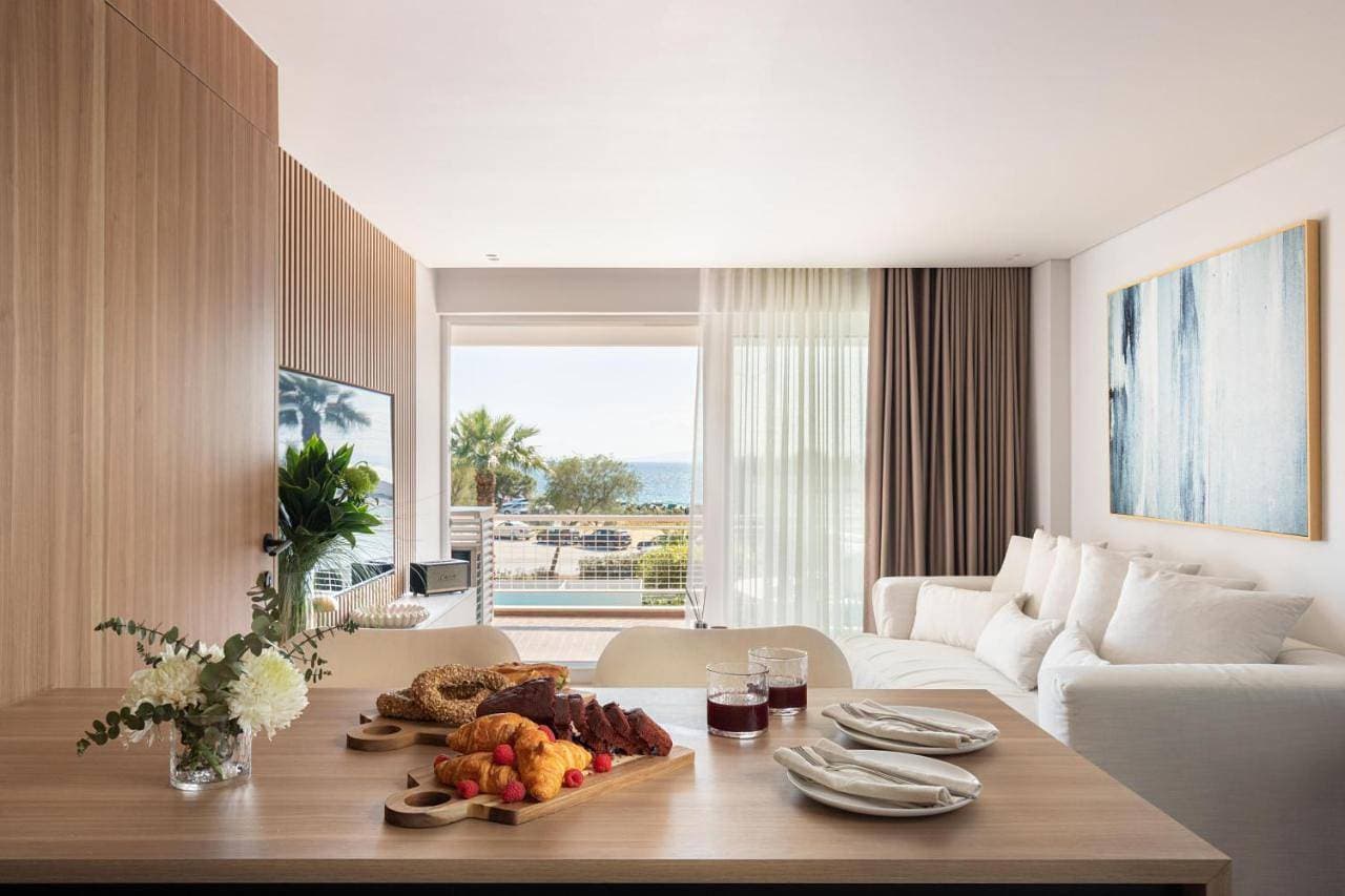 1BD SV Beach Condo with Pool 1