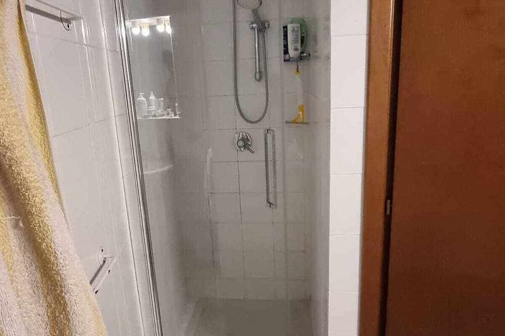 Foto 5 von 17: Exklusive, ruhige Ferienwohnung mit tollem Blick auf den Gardasee