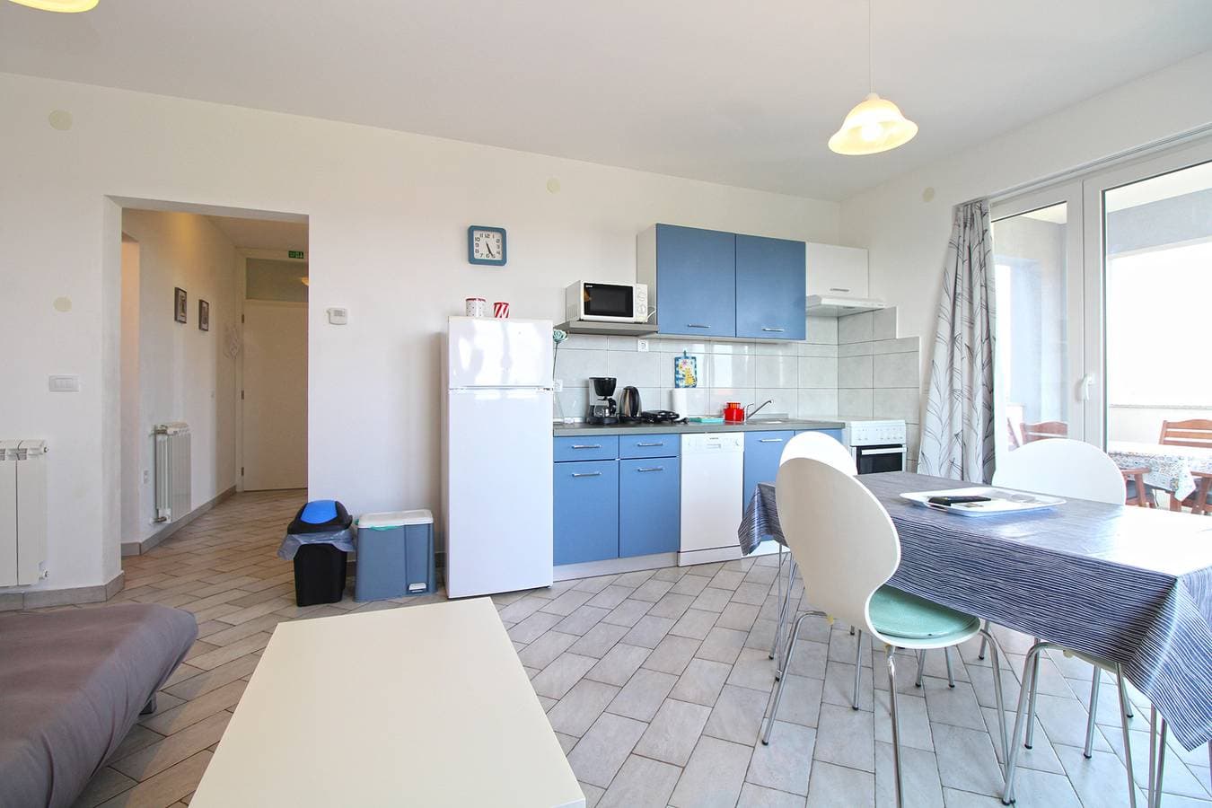 Foto 12 von 17: Ferienwohnung für 4 Personen mit Terrasse