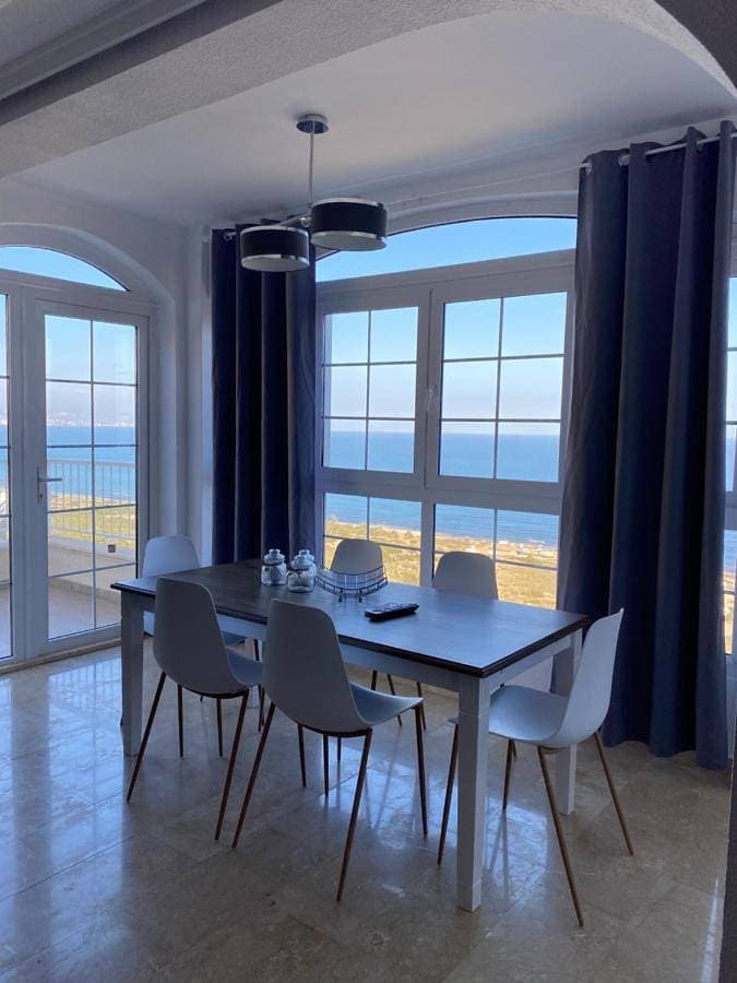 Roger's house frente al mar en Alicante 1