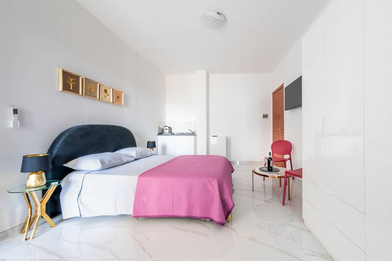 Foto 6 von 26: Zimmer 'I 4 Venti - 2' mit privater Terrasse, WLAN und Klimaanlage