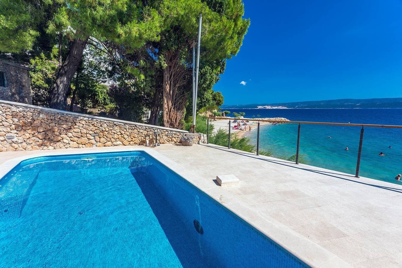 Foto 10 von 51: Beachfront Casa Ahoi with 2 bedrooms, heated pool, Villa with amazing sea views