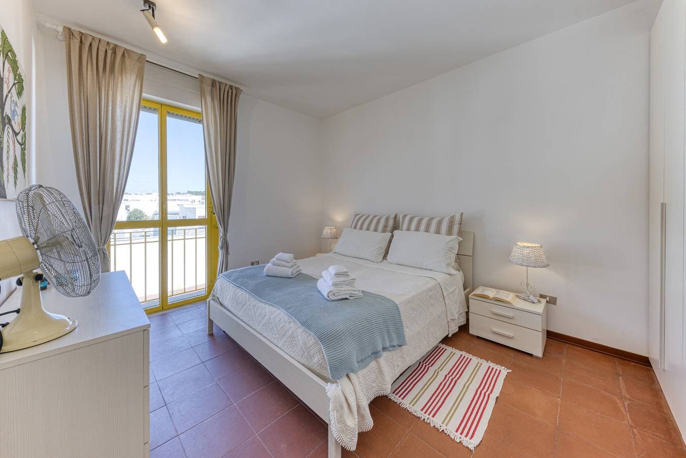 Foto 11 von 21: Ferienwohnung 'Bouganville' mit Meerblick, WLAN und Klimaanlage