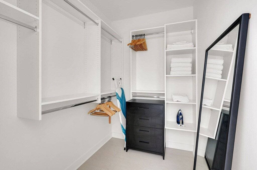 Foto 11 von 32: Hip West Loop Studio w/ Gym & Coworking, nr Uic, by Blueground