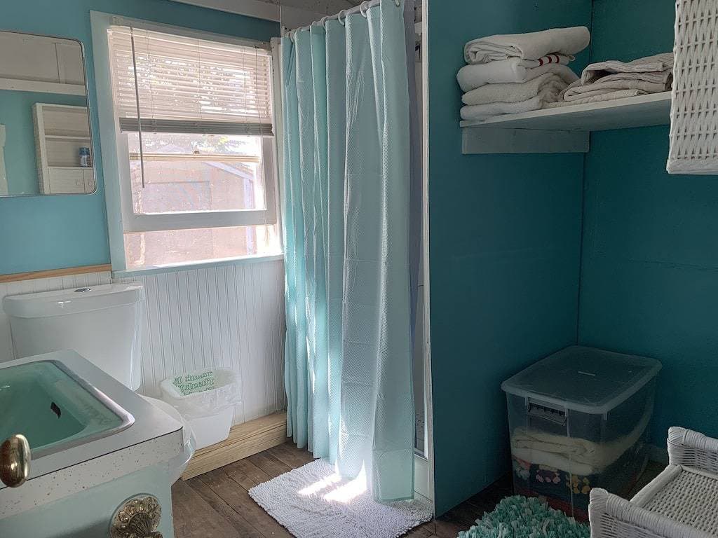 Foto 10 von 35: Cozy Lakefront Cottage 60 Minuten von Niagara Falls
