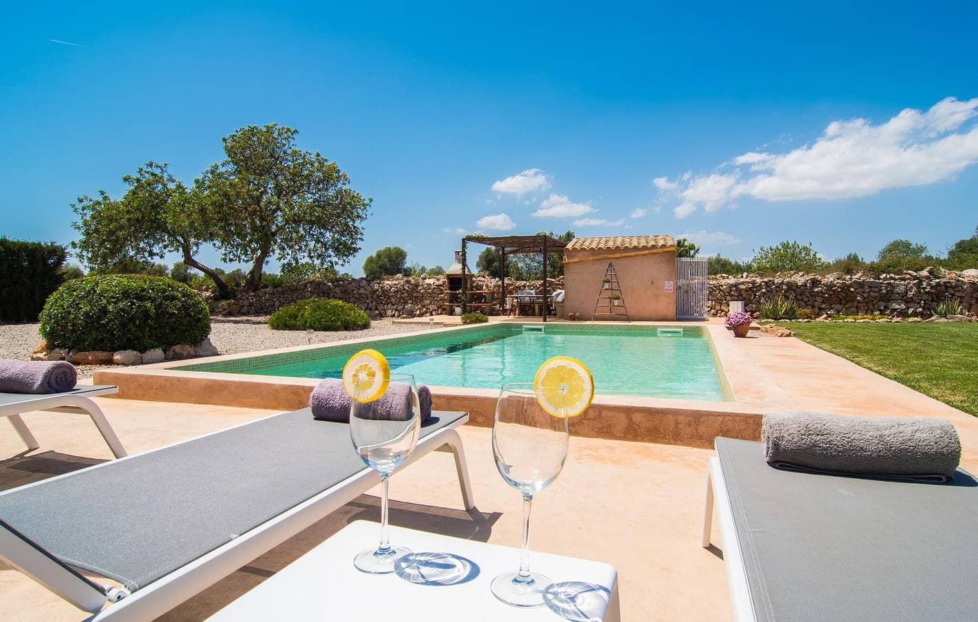 Foto 13 von 44: Son Mesquida Terrassenwohnung mit Pool