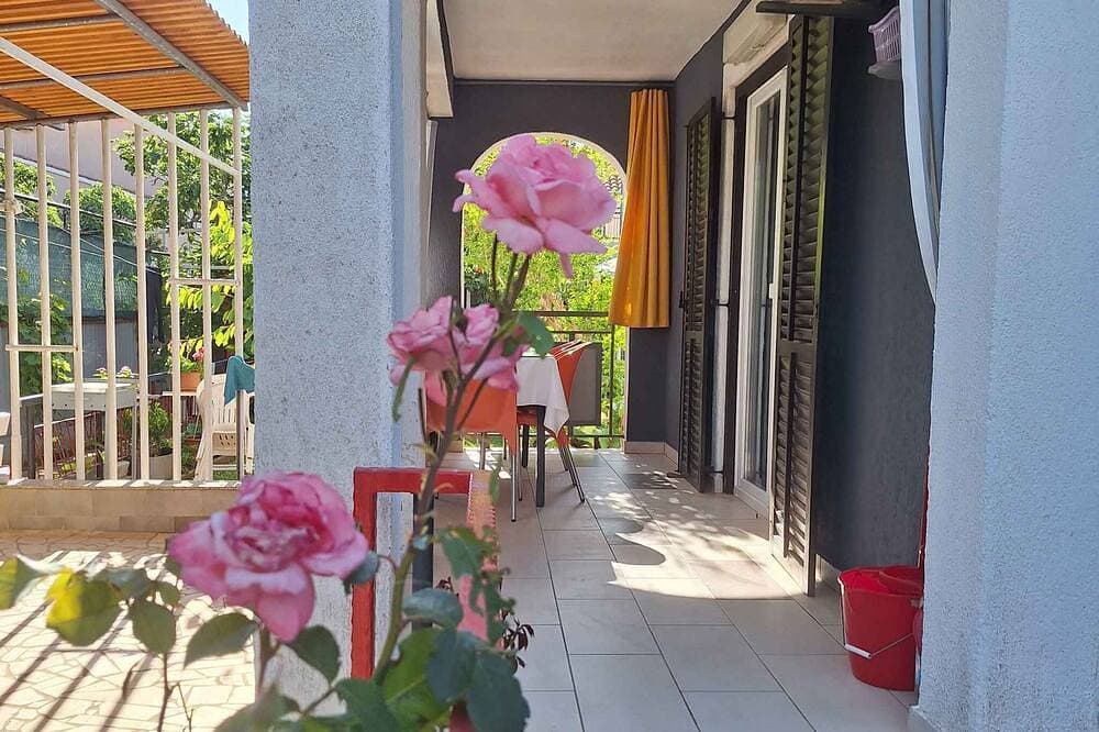 Foto 11 von 30: Ferienwohnung mit Klimaanlage und Terrasse