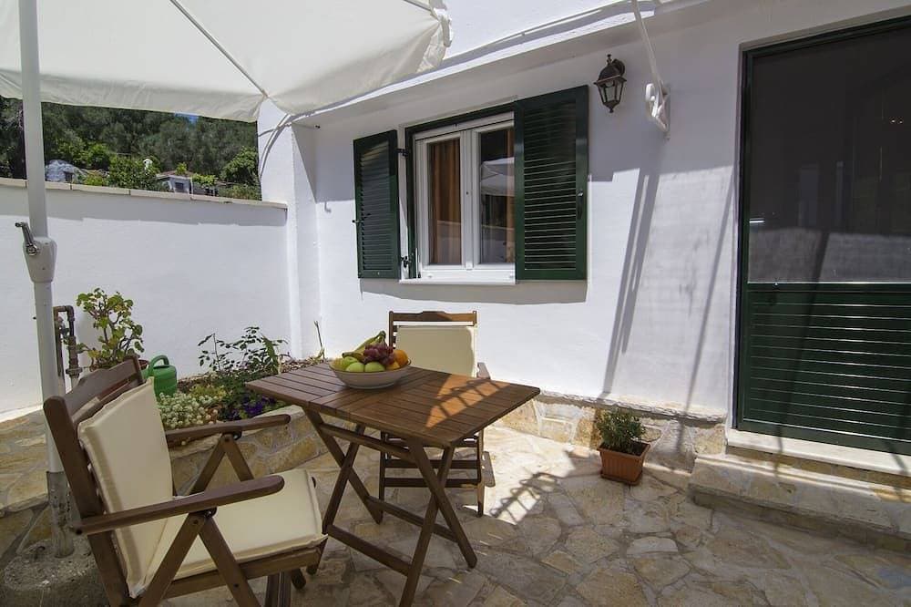 Foto 11 von 12: Friedliches Studio im Dorf Lakka