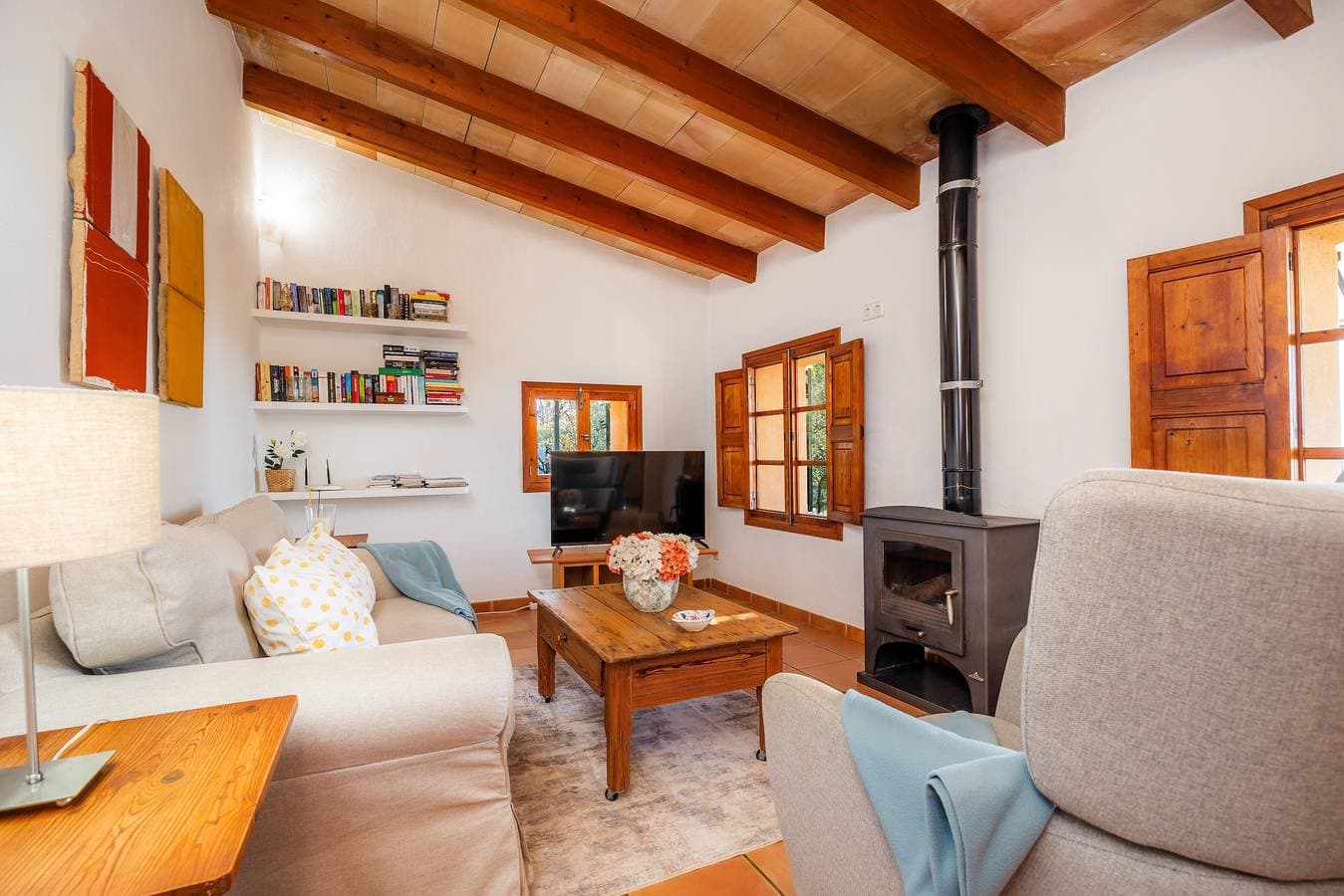 Foto 13 von 33: Traumhafte Finca Rural Es Pujol mit Meerblick, Pool, Terrasse, Klimaanlage und WLAN