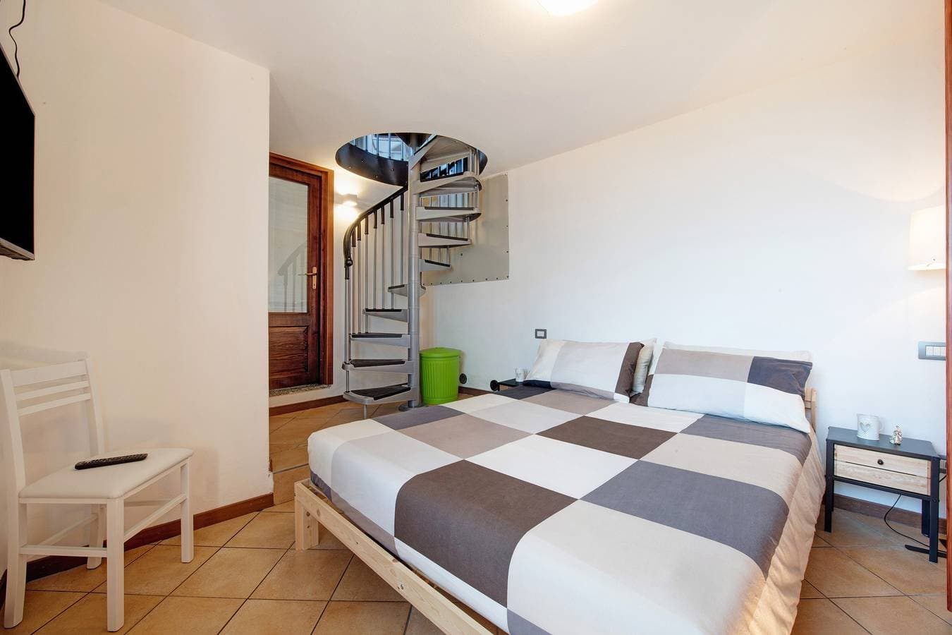 Foto 8 von 20: Ferienwohnung im schönen Weingut 'Crotto Palma' mit Seeblick und WLAN