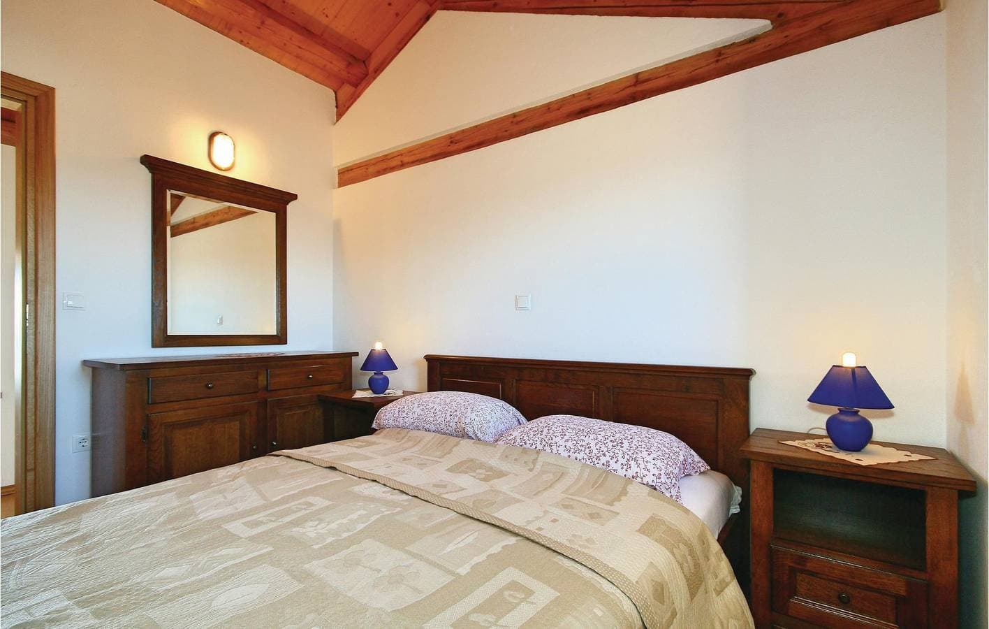 Foto 11 von 16: Gemütliche 93 m² große Wohnung mit Terrasse, Garten und kostenlosem WLAN