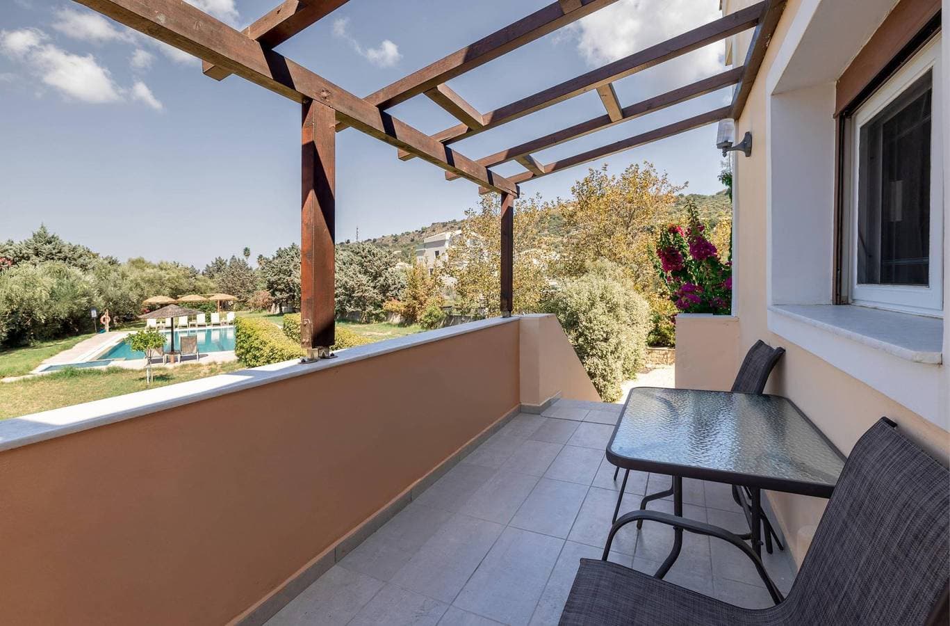Foto 3 von 51: Villa für 8 Personen mit Garten