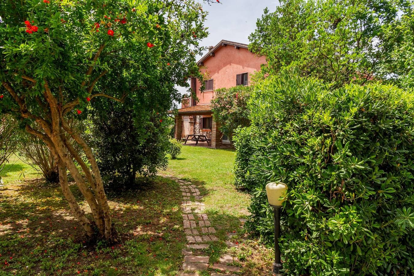Foto 2 von 43: Ferienwohnung 'Aia' mit privatem Garten, Wi-Fi und Klimaanlage