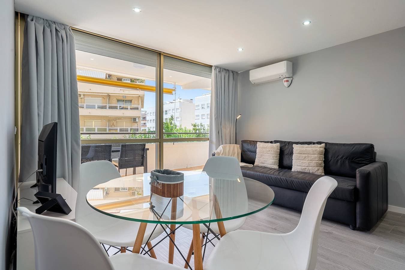 Foto 4 von 20: Apartment 'Calafenga' mit Meerblick, WLAN und Klimaanlage