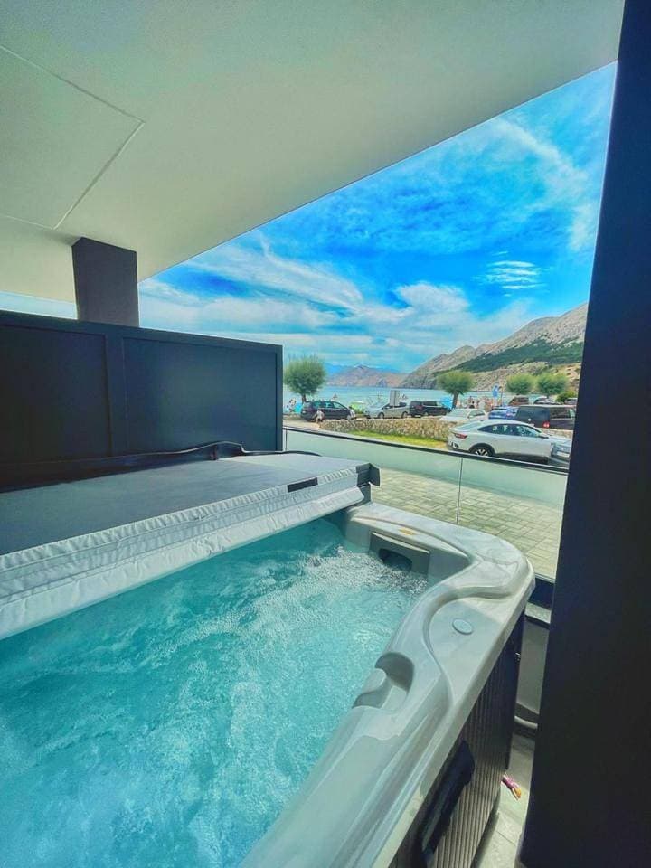 Foto 13 von 14: Studio with Spa Bath