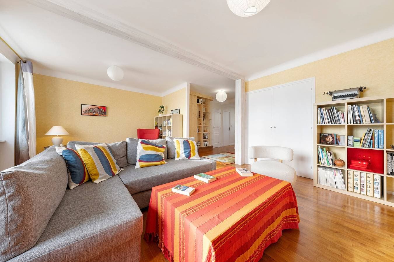 Foto 2 von 26: Ferienhaus 'Le Toudouze, Am Kai' mit Meerblick und privater Terrasse