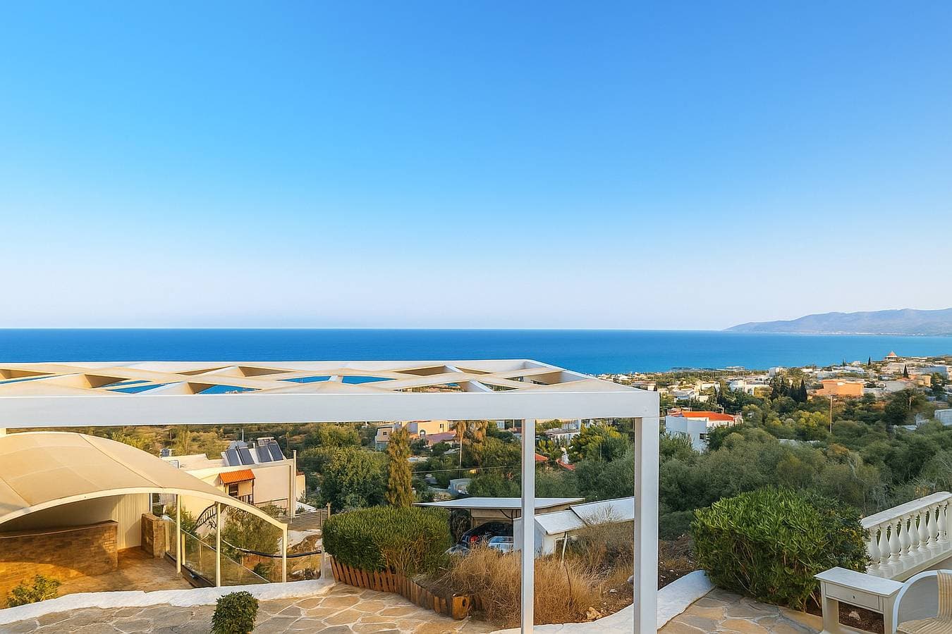 Foto 12 von 20: 2 Bed Apartment - Sleeps 8 - Pool Patio Views