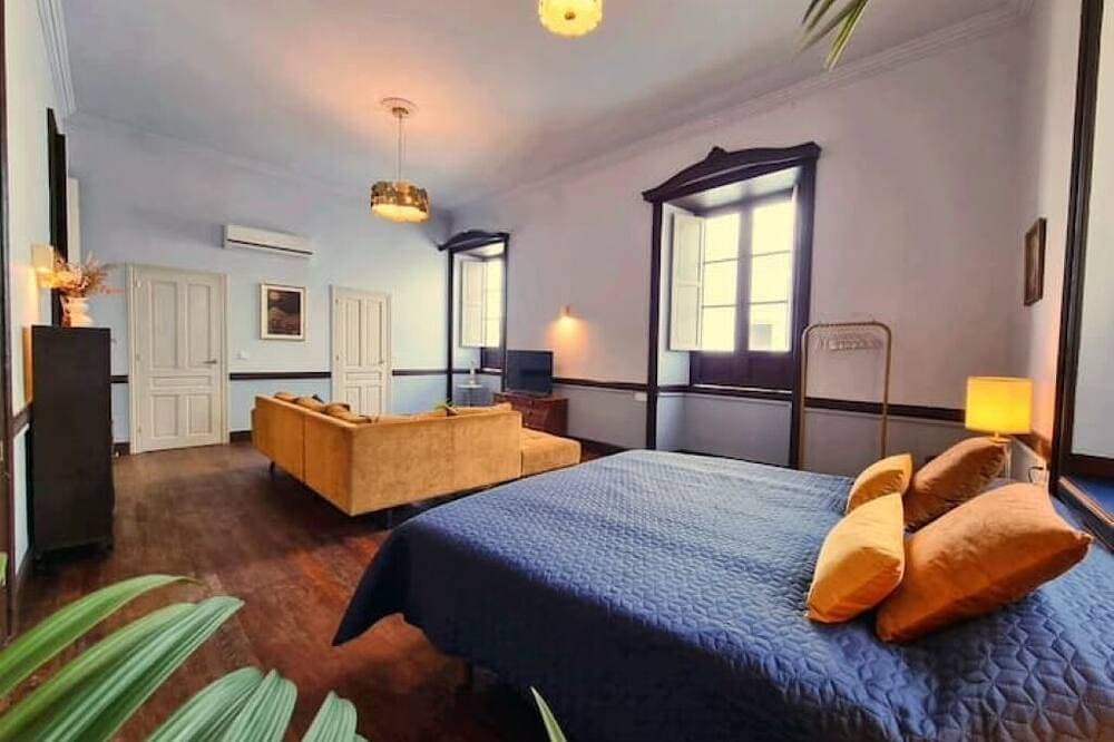 Foto 4 von 30: Apt. Presidencial - Historic Mansion with Patio, Terrace & Garden View