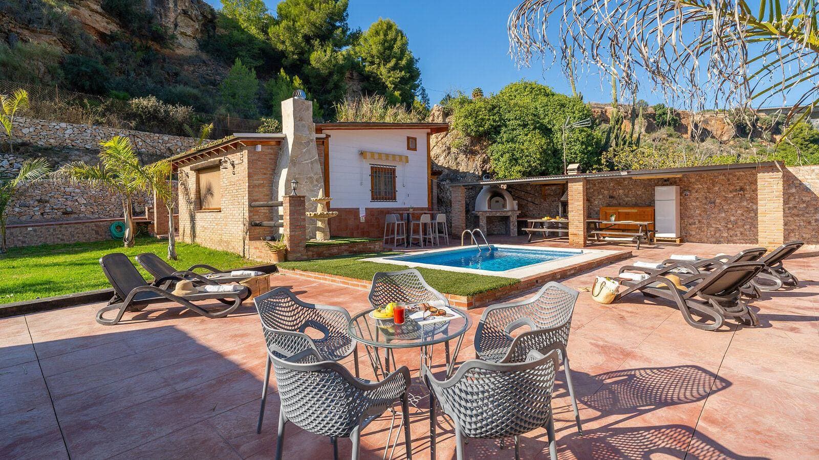 Villa García Nerja by Ruralidays 1
