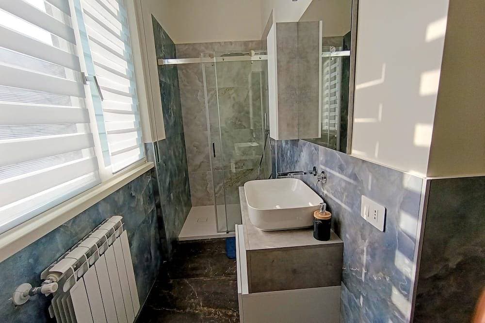 Foto 4 von 30: New apartment ideal for exploring Lake Como, just 5 minutes from the beaches