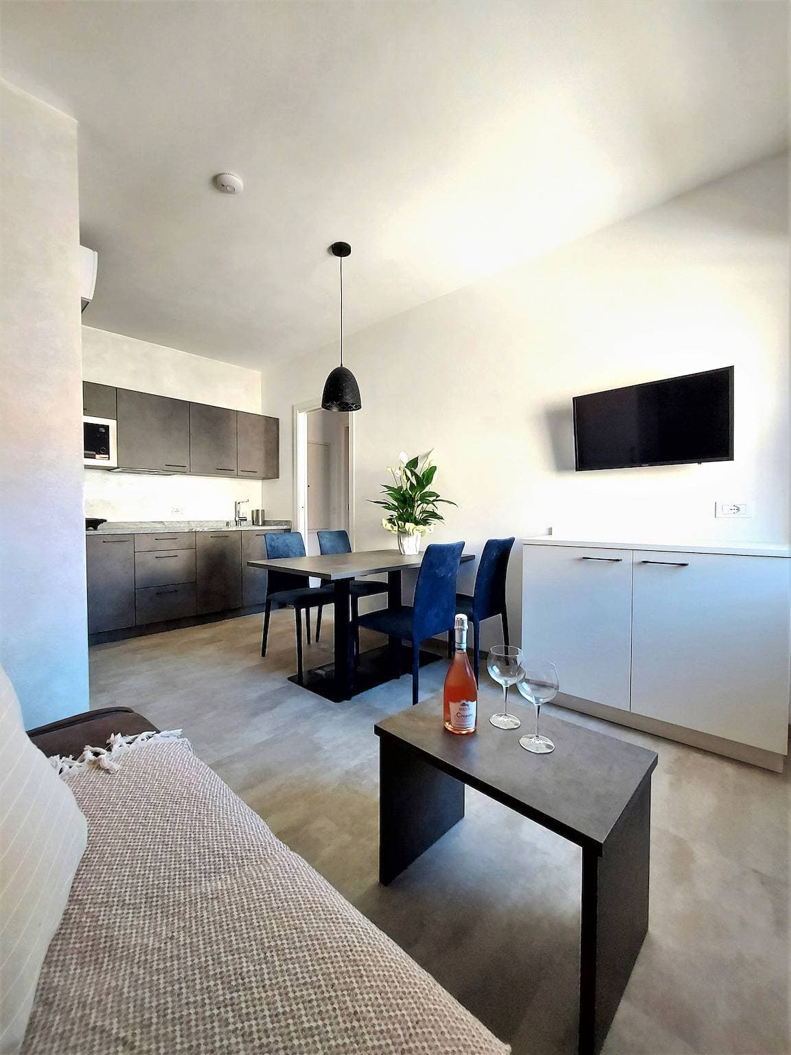 Foto 4 von 27: Regarda - Baur Suite 2 Design Wohnung in Bardolino Zentrum