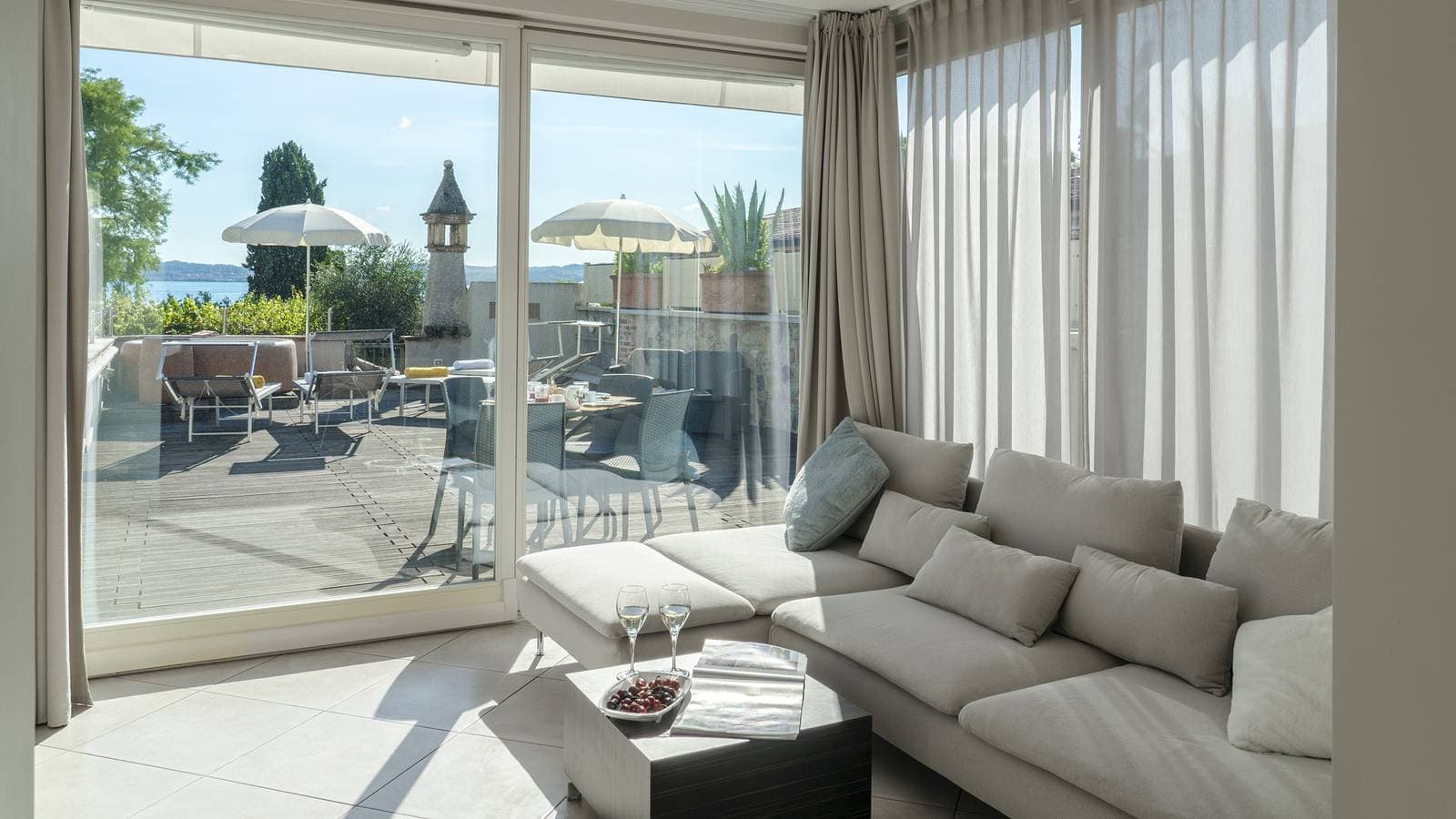 Foto 6 von 31: Ferienhaus für 4 Personen mit Seeblick