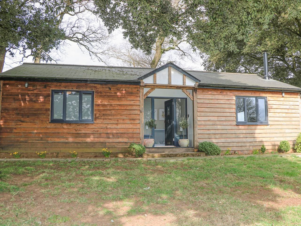 Foto 2 von 28: Lodge für 4 Personen mit Garten