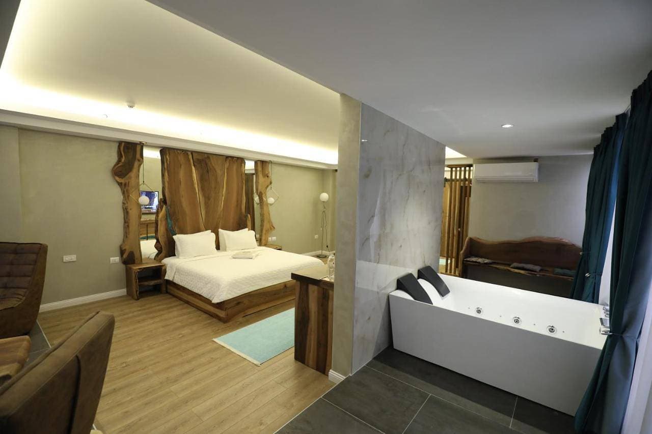 Foto 7 von 13: Deluxe King Suite