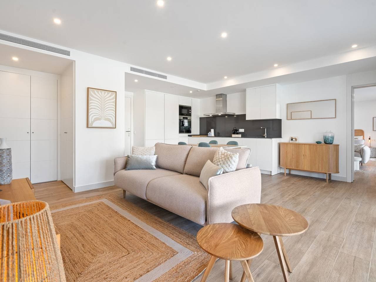 Modernes 1-Schlafzimmer-Apartment in der Nähe von Estepona mit exklusivem Lagunenzugang 1