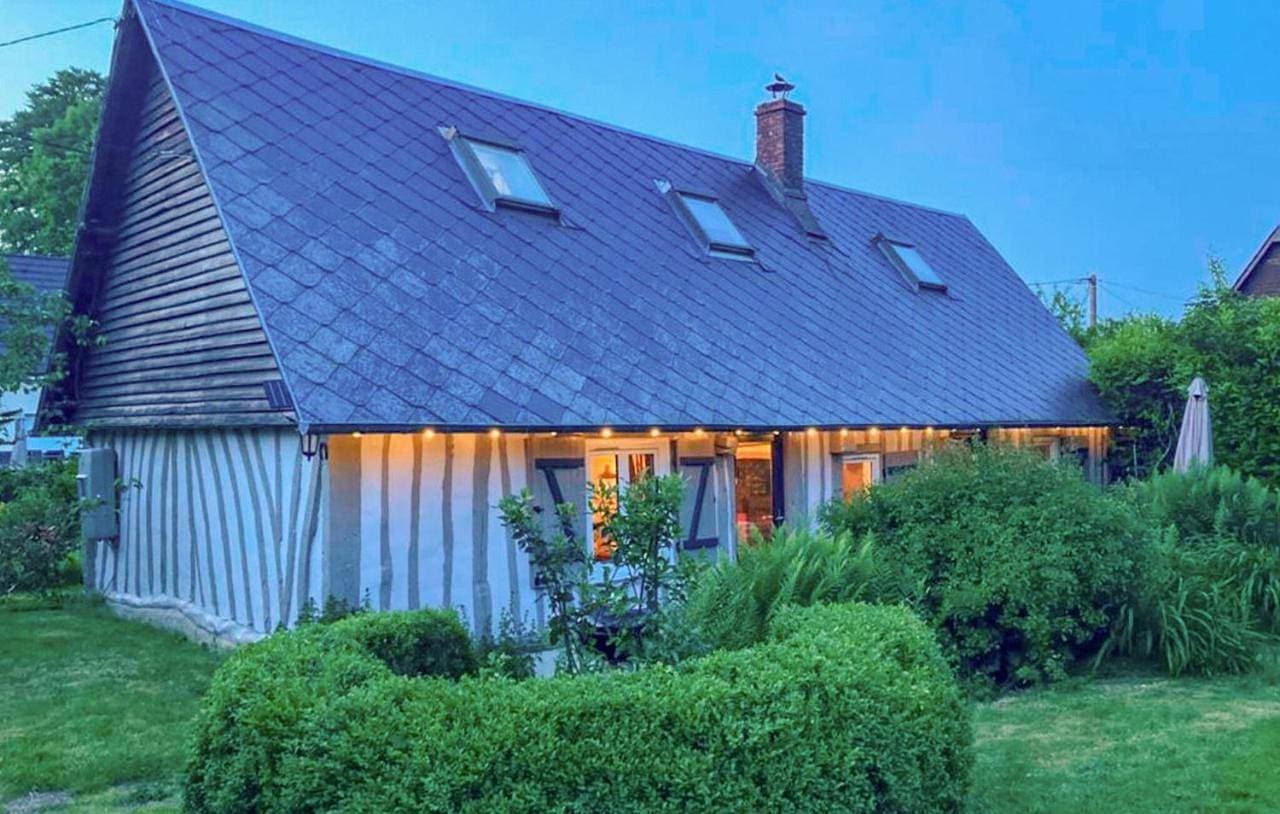 Lovely Home In Canville Les Deux Égli 1