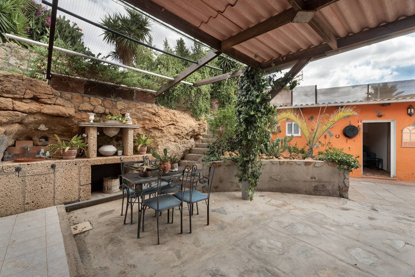 Foto 3 von 26: Ferienhaus 'Casa Boulou à El Roque' mit privatem Pool und Glasfaser-WLAN