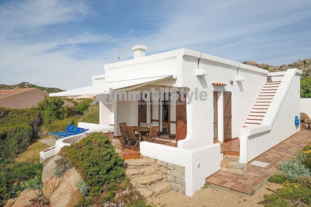 Foto 13 von 30: Beachfront villa on the first row with breathtaking sea view
