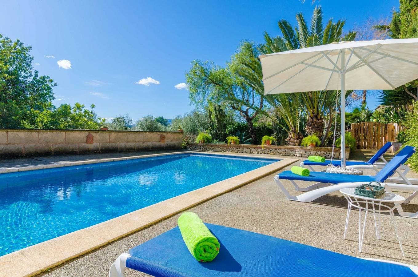 Foto 5 von 63: Villa für 6 Personen mit Garten