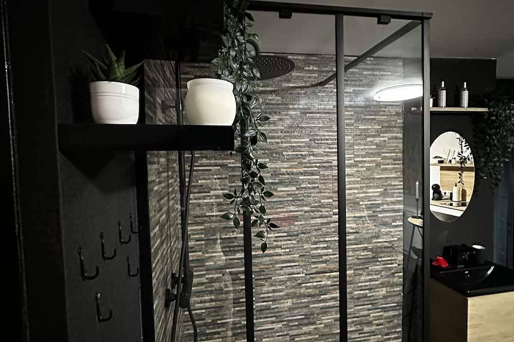 Foto 7 von 18: Love Room Avec Jacuzzi