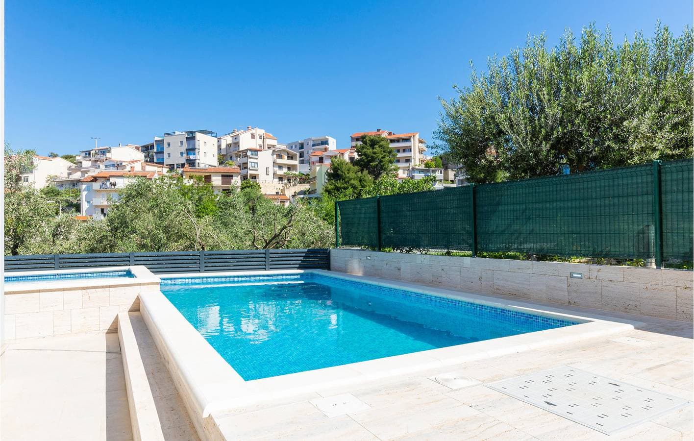 Foto 4 von 20: Gemütliche Ferienwohnung mit Pool, Terrasse und 2 km Entfernung zum Strand von Strobec