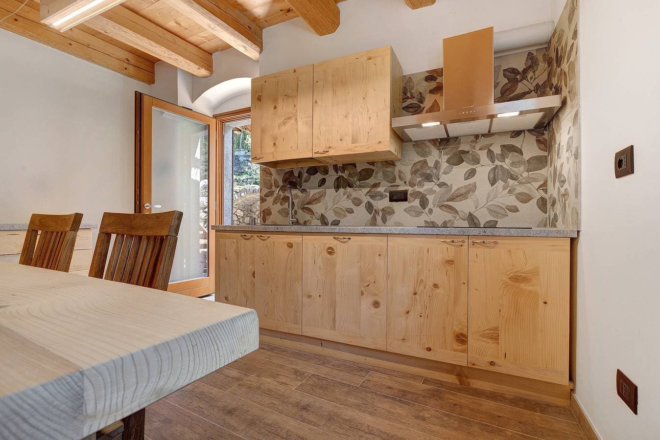 Foto 6 von 27: Ferienwohnung 'Casa Al Mulino 1' mit Bergblick, Gemeinschaftsgarten und WLAN