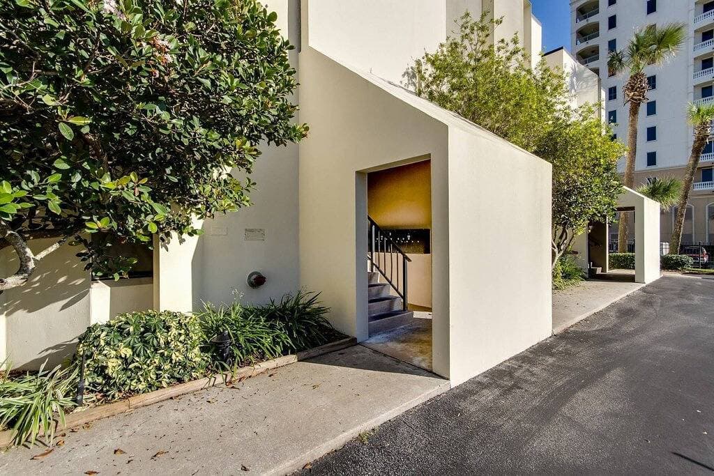 Foto 6 von 49: Oceanfront 1Br Condo | Private Balcony, Direct Beach Access, Sleeps 4